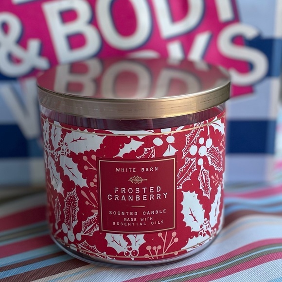 SOLD - Bath Body Works- Frosted Cranberry 3-wick candle - Picture 2 of 4